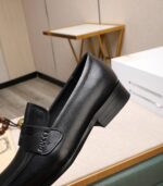 Gucci leather shoes, loafers - Image 9