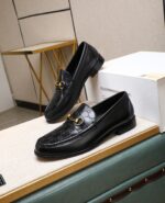 Gucci leather shoes, loafers - Image 2