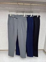 Prada's latest collection for autumn/winter 2025 in Asia! High end customized slim fit business casual pants with original hardware, suitable for daily business and leisure. The upper body effect is super positive, the three-dimensional slim fit lifts the buttocks, and the leg lines are fully highlighted. It contains special cotton fabric from Tencel! Belonging to the type of yarn dyed cotton! The texture is tight and delicate, making the upper body very comfortable and stylish, and extremely practical and versatile. It is definitely worth buying! Regular customers must receive recommendations!! Size: 29-36 - Image 9
