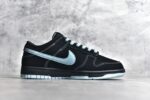 #Nk SB Dunk Low 斯图西系列-黑色蓝勾 周年高端定制 低帮休闲板鞋 KK1888-012
#定制鞋盒 大厂纯原品质出货 超高清洁度 皮料切割干净无任何毛边 细节完美 
尺码：36 36.5 37.5 38 38.5 39 40 40.5 41 42 42.5 43 44 44.5 45 - Image 3