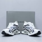 Balenciaga 巴黎世家 新款 弹簧鞋 增高 高跟 老爹鞋 运动鞋 复古做旧老爹鞋 Balenciaga X-Pander 巴黎世家 官方发售 正确字体电绣 粗细、位置、大小正确侧边TPU 透气孔匹配意产原版正确气垫分离大底，TPU软底 原版一致"Balenciaga" 大底LOGO 立体感十足原厂皮料水洗做旧  采购原厂网纱
🌵Size：35-46 - Image 3