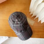 Burberry 🌸 Official website synchronized online 🎊  Korean version of new British style custom 1:1 original single quality unisex baseball cap with American craftsmanship, cotton and linen geological fabric, high version quality 🔥🔥🔥 - Image 4