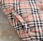 巴宝莉 秋冬季新品🌟时尚顶级马甲羽绒棉服填充进口羽绒朵，进口面料，加厚棉服里布最高标准，绝不跑绒，辅料五金全部原厂定做，10年专注服装生产，保证每件衣服的平整性，羽绒服界的劳斯莱斯！尺码：M～XXXL 下单报身高体重 - Image 13