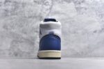 ▪🐼权威实拍💯#SI36860
新货🚀#Air Jordan AJ1 Retro High 高帮 皇家蓝白 DZ5485-100 外贸特供批次 终端控货优势输出 新配色不断更新开发 市场中端王者 全套原纸板楦头开发 确保原汁原味 完美呈现一代版型 一比一鞋头弧度高度鞋身弧度 此版本只针对中端市场 细节品控鞋型随意秒杀市面同价位 鞋型完美 不臃肿别扭 头层皮料加持 用料绝不含糊 进口玻璃冲刀皮料裁剪零毛边 电脑针车工艺 超高鞋面清洁度 最高QC检验标准 控制溢胶瑕疵 原盒原配 飞翼3D高频深度立体 工艺方面大到整体鞋型 漏斗收腰 底线拉帮 LOGO立体程度 小到针眼排布 载片对称 冲孔效果 鞋标规范 鞋垫背胶等等 无一不是口碑收割 每双都是一个回头客 SIZE：36 36.5 37.5 38 38.5 39 40 40.5 41 42 42.5 43 44 44.5 45 46 47.5 - Image 5