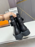 Louis Vuitton trainer boots - Image 2