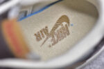 ▪细节鉴定
Travis Scott x Fragment Design x Air Jordan 1 Low OG SP AJ1 Supreme联名 棕色涂鸦 低帮文化休闲板鞋 - Image 6