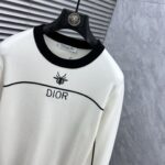 P 180 💐  DR 2025 autumn/winter wool blended round neck knitted sweater, made of imported custom yarn, provides comfortable and warm upper body, and is available for sale at the counter simultaneously. All three standards are complete.Size: M-3XL - Image 3