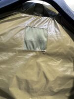 蒙口 moncler 🌟
大标马甲两色合拍图 Moner盟可睐 早秋新品 Lipsi男士羽绒马甲，演绎Moner经典设计，是换季衣橱的必需单品。采用轻盈的功能性lon laque面料制成，撞色衬里尽显活力。
款号：大标马甲

尺码：12345
颜色：米白 黑色 - Image 8