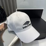 Balenciaga Balenciaga baseball cap. My family has already mastered Balenciaga's craftsmanship, which is sure to be a hit. Balenciaga's new washed cotton baseball cap is a must-haveHeavy industry craftsmanship, double B letter logo, innovative and fashionable trendy styleExclusive physical shooting for both men and women, adjustable for both genders - Image 7