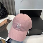 防尘袋
👒罗意威👒LOEWE新款原标设计棒球帽🧢质感超好，外部线条定位标准，做工精细，简约大气低价走量！ - Image 6