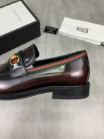 Gucci leather shoes, loafers - Image 7