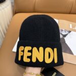 Fendi FENDI Knitted Hat 😘 😱 Simple and elegant 👍  The tight knitting method is very thick, soft and comfortable 🙈 Warm and stylish ❤️ can't bear to put it down 👍 Dear, hurry up and get it 👍😘 Same gender design! - Image 2