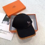 💰新款出货 HERMÈS (爱马仕)最新款原单棒球帽，拼色H，正品开模订制，原版透气帆布面料+原厂精钢调节扣，做工细致，时尚帅气质量超赞！ - Image 5