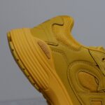 𝐂𝐇𝐑𝐈𝐒𝐓𝐈𝐀𝐍 𝐃𝐈𝐎𝐑 𝐁𝟯𝟬 迪奥火爆情侣休闲鞋【撞脸NB？现已是D奥B30】时代 顺应复古市场趋势的「Dad Shoes」风格鞋款！ 鞋舌上的Dior标志，也注明了这双鞋的型号为 B30！运用了质感细腻的皮革与网眼布面材 质拼接成鞋身，鞋身两侧贴有显眼的反光字母CD表明身份，鞋身多处线条勾勒细节，让鞋子整体看起来不那么单调。搭载奶油色EVA、橡胶混合大底，复古风十足 Size：女码35-39
男码39-44 - Image 8