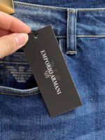 【Armani Jeans | Classic Denim, Embossed with Luxury DNA】 When streetwear meets haute couture, a pair of jeans can become a badge of status.
Deconstructing the language of denim with centuries-old craftsmanship, we infuse every inch of fabric with a modern attitude and luxurious details, making everyday wear a silent declaration of taste.
✨ A pair of jeans is an attitude, and even more so, a legacy.
It's not just a wardrobe essential, but also an interpretation of the brand's spirit—
"From suitcases to jeans, we have always defined the boundaries of luxury with the ultimate craftsmanship."
Sizes: 28-42 - Image 6