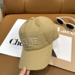 配防尘袋
👒罗意威👒LOEWE新款原版原标设计棒球帽🧢质感超好，外部线条定位标准，做工精细，简约大气低价走量！ - Image 2