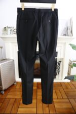 🔥 Jenny */Zhe * naAutumn New Arrivals 📸 Casual and fashionable original suit set, with the brand's classic logo mark 👍🏻 Super generous, with lining design emphasizing perfect lines, perfectly blending the low-key and melancholic temperament of England with the exquisite and noble French style. A sleek and ergonomic cut, with a tall and handsome upper body, comfortable and slim fit, showcasing a gentlemanly demeanor. Selected suit fabric, with a soft and delicate touch, good luster and elasticity. Paired with this suit set, it is a great choice for stylish men. The silhouette and waist cinching cut add more comfort to their attire, making them look slim yet handsome! A must-have for trendy men! Counter size: S-XXL, shipped next day! - Image 6