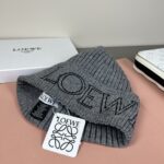 罗意威loewe官网经典款针织帽！小红书热卖爆款！穿搭神气！男女同款，加厚更保暖，时尚流行🌸质感一流，秋冬保暖最佳名品，赶紧订购哦，跑量款 - Image 7