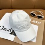 配防尘袋
👒罗意威👒LOEWE新款原版原标设计棒球帽🧢质感超好，外部线条定位标准，做工精细，简约大气低价走量！ - Image 8