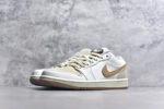 ▪🐼权威实拍💯#A
新货🚀#Air Jordan AJ1 Low 低帮 白棕 IB8855-121 全新流水线出品 唯一平替选择 市场第二梯队最强版 全部原鞋开发 原楦原纸板开发 全鞋电脑针车 原厂内置全掌气垫 原盒内在原标 唯一Zp原版鞋带绑法 免检产品 全新2022版型 全头层皮料 完美零毛边处理 原厂配置全掌气垫 价格定位良心 几十个配色陆续出货 实拍调校N版已经零色差零失真 百分百还原实物色彩所见即所得 不存在货不对板色差等低级问题 选购参考实物拍摄 不混卖不参货 只用心做好货严格选品 承诺混一赔十 SIZE：36 36.5 37.5 38 38.5 39 40 40.5 41 42 42.5 43 44 44.5 45 46 - Image 2