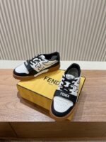 男码加10  Fendi芬迪板鞋首款大头运动鞋~~fendi match篮球运动鞋，最新元素注入加FF复古的设计，超经典百搭系列……
鞋面采用牛皮和牛猄拼接组合，侧面凸起的双F logo，内里采用毛巾布里，TPU发泡组合双色大底不一般的舒适！情侣款35-44 - Image 4