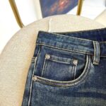 【Gucci Jeans | Classic Denim, Engraved with Luxury DNA】 When street style meets haute couture, a pair of jeans can become a badge of status.
Deconstructing the language of denim with centuries-old craftsmanship, we infuse every inch of fabric with a modern attitude and luxurious details, making everyday wear a silent declaration of taste.
✨ A pair of jeans is an attitude, and even more so, a legacy.
It's not just a wardrobe essential, but also an interpretation of the brand's spirit—
"From suitcases to jeans, we have always defined the boundaries of luxury with the ultimate craftsmanship."
Sizes: 28-42 - Image 5