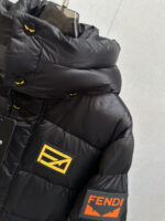 FD 2025 new down jacket, original factory version customized development hardware accessories, all details are fully handled in place! The upper body effect of the design is amazing! Versatile, fashionable and handsome! The original memory silk fabric at the counter has a stylish texture, providing warmth and rejecting bloating! The upper body is amazing. Size: M-3XL - Image 4