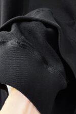H463 VA 🔥 Valentino -2025 explosive new model, the highest version of fashionable pullover hoodie, a classic that must be released every year. Highly favored and respected by major celebrities, we carefully select high-end European cotton blended fabrics, produce them with heavy craftsmanship, and design the original hardware accessories logo. They are soft, smooth, and have a dense texture! Fashionable and stylish upper body! One of the impeccable must-have styles for autumn! M-3XL - Image 9