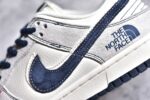 ▪️细节鉴定
NK SB Dunk Low x The North Face 白蓝红小钩麻绳 - Image 3