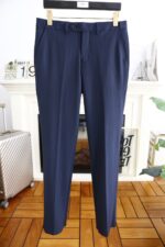 🔥 Aima 4/Her * esAutumn New Arrivals 📸 Casual and fashionable original suit set, with the brand's classic logo mark 👍🏻 Super generous, with lining design emphasizing perfect lines, perfectly blending the low-key and melancholic temperament of England with the exquisite and noble French style. A sleek and ergonomic cut, with a tall and handsome upper body, comfortable and slim fit, showcasing a gentlemanly demeanor. Selected suit fabric, with a soft and delicate touch, good luster and elasticity. Paired with this suit set, it is a great choice for stylish men. The silhouette and waist cinching cut add more comfort to their attire, making them look slim yet handsome! A must-have for trendy men! Counter size: S-XXL, shipped next day! - Image 5