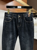 【Armani Jeans | Classic Denim, Embossed with Luxury DNA】 When streetwear meets haute couture, a pair of jeans can become a badge of status.
Deconstructing the language of denim with centuries-old craftsmanship, we infuse every inch of fabric with a modern attitude and luxurious details, making everyday wear a silent declaration of taste.
✨ A pair of jeans is an attitude, and even more so, a legacy.
It's not just a wardrobe essential, but also an interpretation of the brand's spirit—
"From suitcases to jeans, we have always defined the boundaries of luxury with the ultimate craftsmanship."
Sizes: 28-42 - Image 4