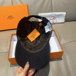 配盒子布袋，HERMÈS (爱马仕)原单棒球帽，经典H， 正品开模订制，原版透气帆布面料+头层牛皮，原厂精钢调节扣，做工细致，时尚帅气质量超赞！ - Image 6