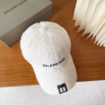 Balencia * a new Balenciaga baseball cap🧢 A simple, fashionable, super unbeatable and beautiful hat! - Image 6