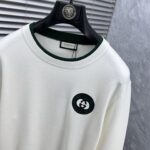 P 180 💐  Gucci 2025 autumn/winter wool blended round neck knitted sweater, made of imported custom yarn, provides comfortable and warm upper body, and is available for sale at the counter simultaneously. All three standards are complete.Size: M-3XL - Image 4