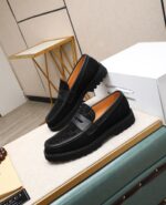 Gucci leather shoes, loafers - Image 4