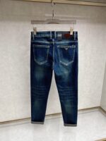 【Armani Jeans | Classic Denim, Embossed with Luxury DNA】 When streetwear meets haute couture, a pair of jeans can become a badge of status.
Deconstructing the language of denim with centuries-old craftsmanship, we infuse every inch of fabric with a modern attitude and luxurious details, making everyday wear a silent declaration of taste.
✨ A pair of jeans is an attitude, and even more so, a legacy.
It's not just a wardrobe essential, but also an interpretation of the brand's spirit—
"From suitcases to jeans, we have always defined the boundaries of luxury with the ultimate craftsmanship."
Sizes: 28-42 - Image 8