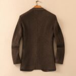 Prad Prada's new men's wool suit jacket for autumn and winter 2025 is made to high standards with top-notch ready to wear clothing. It is custom-made in Italy with wool fabric, which has a delicate and soft touch. The upper body is firm and stylish, with a natural and comfortable texture. The fabric continuity is excellent, and the upper body effect is superb, allowing for driving of any body shape. The overall brand is decorated with Thousand Bird Grid craftsmanship, exuding a strong sense of luxury. The design of two buttons, atmospheric and perfect ready to wear cut, stands out in terms of styling effect, and is a must-have for urban early autumn casual matching. Size: M-4XL slim fit 178 140 L slim fit maximum weight 195 pounds - Image 3