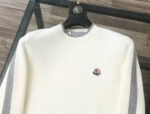 The 2025 Mongolian autumn and winter new sweater, the classic badge of the Moncler series, is made of luxurious fabrics to create a contemporary style. A Mongolian sweater that can be worn outside is not only warm, but also stylish. It is a fashionable winter armor for players. The wool blend material is soft and skin friendly, and the smooth lines and strong contrast color matching make it more trendy and dynamic. The combination of urban feeling and outdoor skills breaks the dullness of winter. Your winter style is still missing a Mongolian Logo sweater.Counter size: M~3XLRecommended codes for height and weight that can be reported - Image 4