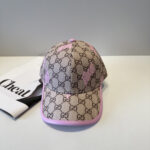 Gucci baseball cap ♥️ GUCCI 🧢 New products on the official website, baseball caps, with high quality from the original order, are on the rise 🔥🎩  The craftsmanship is very exquisite, high-end, and classy! Low profile luxury, easy to carry! Run volume!