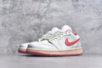 ▪🐼权威实拍💯#A
新货🚀#Air Jordan AJ1 Low 低帮 粉白 DC0774-109 全新流水线出品 DT版本唯一平替选择 市场第二梯队最强版 全部原鞋开发 原楦原纸板开发 全鞋电脑针车 原厂内置全掌气垫 原盒内在原标 唯一Zp原版鞋带绑法 免检产品 全新2022版型 全头层皮料 完美零毛边处理 原厂配置全掌气垫 价格定位良心 几十个配色陆续出货 实拍调校N版已经零色差零失真 百分百还原实物色彩所见即所得 不存在货不对板色差等低级问题 选购参考实物拍摄 不混卖不参货 只用心做好货严格选品 承诺混一赔十 SIZE：36 36.5 37.5 38 38.5 39 40 - Image 2