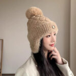 Balenciaga Balenciaga logo new knitted yarn ear protection Lei Feng hat, a must-have tool for keeping warm in autumn and winter, simple and warm
