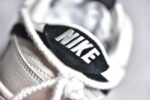 ▪️细节鉴定
NK SB Dunk Low 暴力熊系列-绑带米黄黑勾 低帮休闲板鞋 - Image 4
