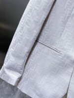 Fendi 2025ss Spring and Autumn new suit, high-end version! Customized fabrics for counters have high breathability and comfort, impeccable details, and brand element design concepts, reflecting high quality. Delicate and soft to the touch! Presenting casual tailoring, the upper body design is superb! Size range: 48-58 - Image 6