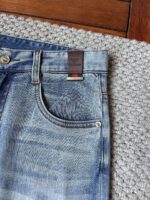【Armani Jeans | Classic Denim, Embossed with Luxury DNA】 When streetwear meets haute couture, a pair of jeans can become a badge of status.
Deconstructing the language of denim with centuries-old craftsmanship, we infuse every inch of fabric with a modern attitude and luxurious details, making everyday wear a silent declaration of taste.
✨ A pair of jeans is an attitude, and even more so, a legacy.
It's not just a wardrobe essential, but also an interpretation of the brand's spirit—
"From suitcases to jeans, we have always defined the boundaries of luxury with the ultimate craftsmanship."
Sizes: 28-42 - Image 4