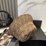 FENDI floral letter fisherman hat, FD's floral fisherman hat is really stylish, super popular fisherman hat, see the popular collection of fashionable and versatile all year round 🉑 Wearing a huge outfit is easy to match 🥰 - Image 6