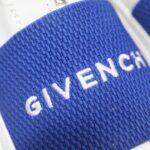 🌟  《顶级品质》
GⅣENCHY纪梵希魔术贴经典款 
专柜官网同步 市面最高版本 原版一比一复刻 四季潮鞋！纪凡希鞋子做工讲究 每一条走线都是按照原版样式 基本做到零瑕疵 媲美专柜 毫无压力 此款鞋即新潮又百搭！
▪️鞋面:进口摩术贴
▪️鞋面:进口头层牛皮
▪️垫脚:羊皮内里
▪️大底:原版TPU
▪️码数:女35一40 男39一44 - Image 9