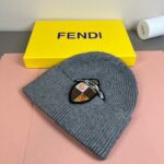 💰 FENDI's official website recommends a knitted hat that is popular among fashion bloggers for autumn and winter. It hides a subtle sense of luxury, with every line exuding a clean and elegant style. It is simple yet not simple, generous yet not out of style, and every detail showcases high-end taste. The sense of fashion becomes more and more enduring in restraint. - Image 4