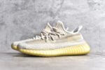 独家纯原 满天星 新批次 Yeezy 350V2 原纸版 原鞋开模完美打造 采用辰元飞织鱼丝网原厂面 非进口机台 大底原厂半透明RB巴斯夫满钉大底  原厂东莞百宏3M反光鞋带 质感一致 原厂鑫成新粉原鞋垫 LOGO胶浆印花 钛金针与高士马克线针车精工打造 一切遵循原厂指令单采购同源原材 采购全套原厂进口材料 原纸版 原楦头 市场最强批次 SIZE：36 36.5 37 38 38.5 39 40 40.5 41 42 42.5 43 44 44.5 45 46 47 48 - Image 2