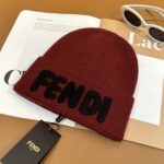 Fendi FENDI Knitted Hat 😘 😱 Simple and elegant 👍  The tight knitting method is very thick, soft and comfortable 🙈 Warm and stylish ❤️ can't bear to put it down 👍 Dear, hurry up and get it 👍😘 Same gender design! - Image 6