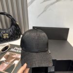 FENDI Oldflower Alphabet Baseball Hat 🧢 FD's old flower fisherman hat is really stylish. It's a super popular fisherman hat that looks fashionable and versatile all year round 🉑 Wearing a huge outfit is easy to match 🥰 - Image 5